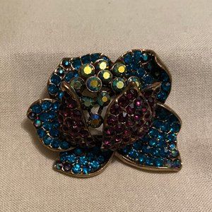 *** HP *** Vintage Inspired Tulip Pin